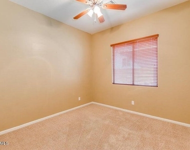 6424 W Lucia Drive - Photo Thumbnail 22