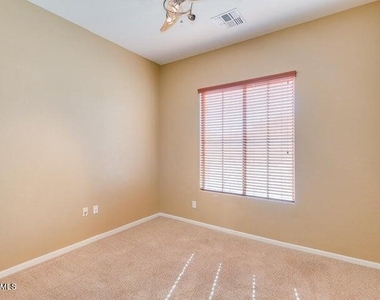 6424 W Lucia Drive - Photo Thumbnail 19