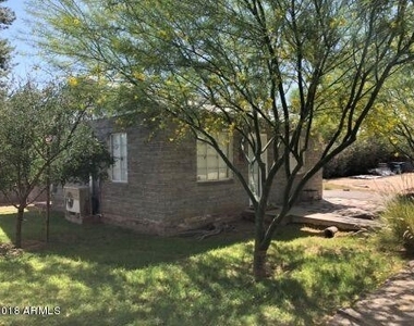 4446 N Longview Avenue - Photo Thumbnail 16