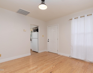 1342 W Monroe Street - Photo Thumbnail 6