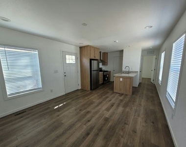 3401 N Walnut Road - Photo Thumbnail 0