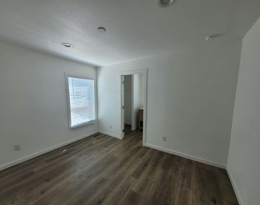 3401 N Walnut Road - Photo Thumbnail 1