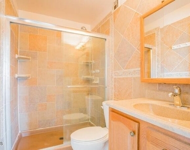 3252 W Port Au Prince Lane - Photo Thumbnail 5