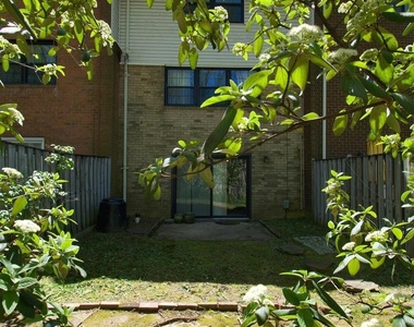 22 Bardeen Court #22 - Photo Thumbnail 15