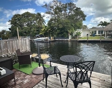 1816 E Oakland Park Blvd - Photo Thumbnail 7