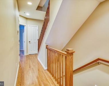 1304 N Danville Street - Photo Thumbnail 9