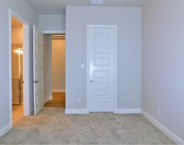 2709 Finsbury Court - Photo Thumbnail 16