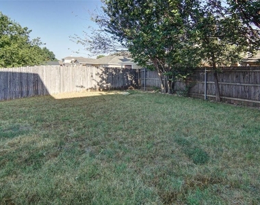 813 Western Star Drive - Photo Thumbnail 24