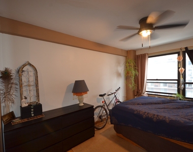 4180 N Marine Drive - Photo Thumbnail 2