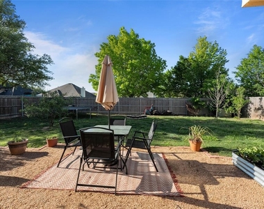 3210 Eagle Lane - Photo Thumbnail 14