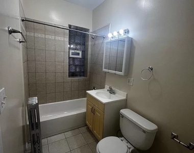 4306 W Shakespeare Avenue - Photo Thumbnail 7