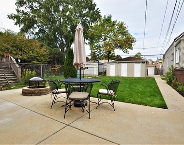 2510 W Ainslie Street - Photo Thumbnail 5