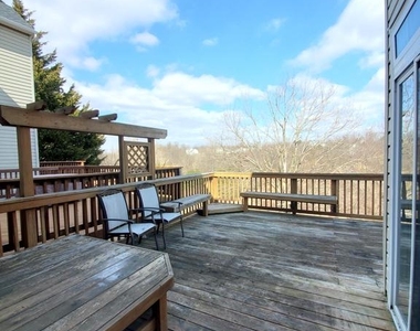 2723 Snowmill Ct - Photo Thumbnail 14