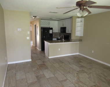 1633 Windsor Oak Court - Photo Thumbnail 3