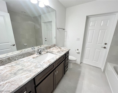 1248 Nw 36th Place - Photo Thumbnail 12