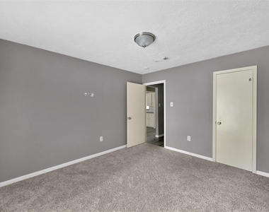 24015 Lone Elm Drive - Photo Thumbnail 19