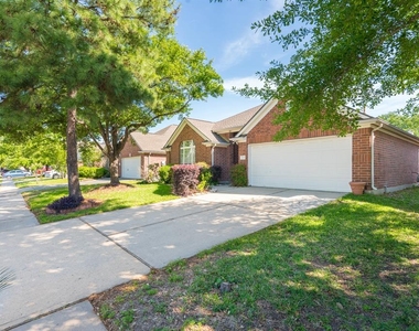 20618 Louetta Oak Drive - Photo Thumbnail 3