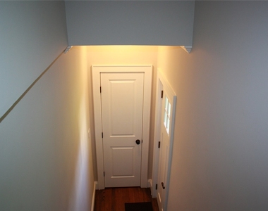 42 Woodland Avenue - Photo Thumbnail 3