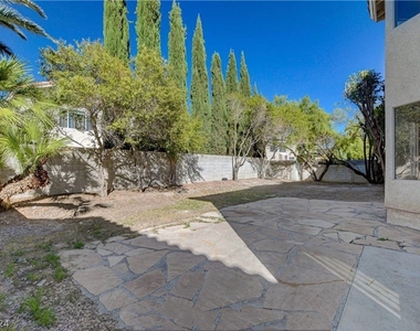 7500 Bush Garden Avenue - Photo Thumbnail 12