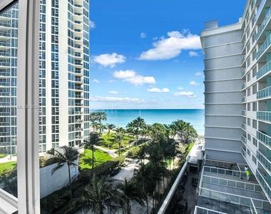 19201 Collins Ave - Photo Thumbnail 1