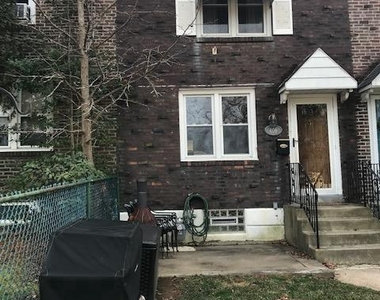 406 Rively Ave - Photo Thumbnail 0