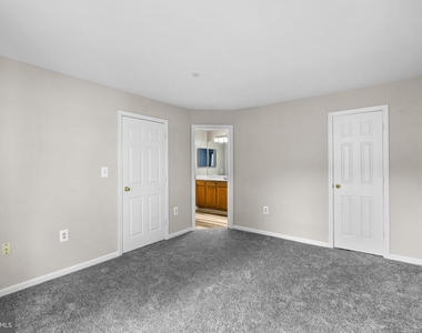 5911 Millrace Ct - Photo Thumbnail 16