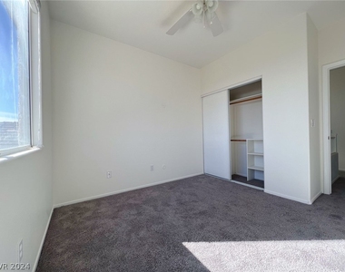 1704 Stonefield Street - Photo Thumbnail 8