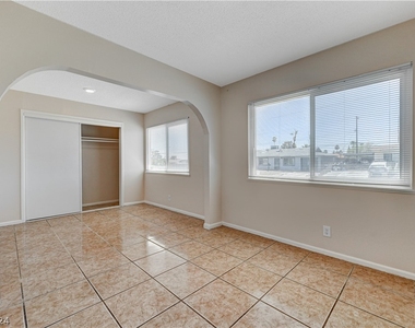 6308 Bannock Way - Photo Thumbnail 24