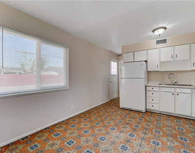 6308 Bannock Way - Photo Thumbnail 10