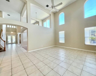 5931 Cherry Oak Drive - Photo Thumbnail 15