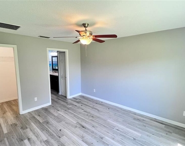 940 Picasso Avenue - Photo Thumbnail 23