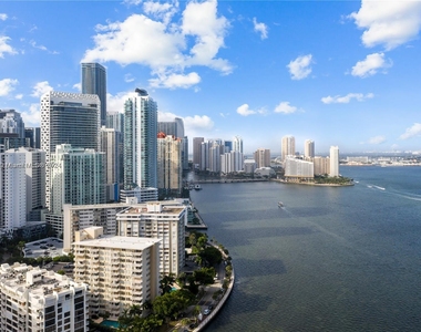 1420 Brickell Bay Dr - Photo Thumbnail 19