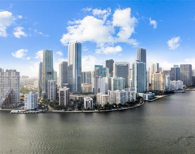 1420 Brickell Bay Dr - Photo Thumbnail 22