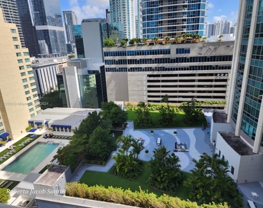 1200 Brickell Bay Dr - Photo Thumbnail 28