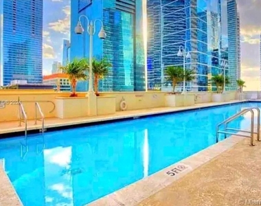 1200 Brickell Bay Dr - Photo Thumbnail 50