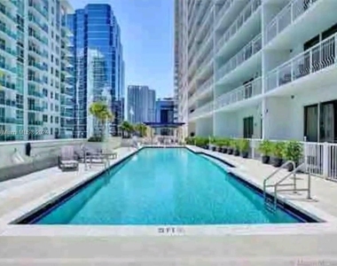 1200 Brickell Bay Dr - Photo Thumbnail 46