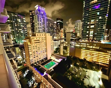 1200 Brickell Bay Dr - Photo Thumbnail 34