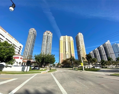 17800 Atlantic Blvd - Photo Thumbnail 15