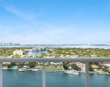 4779 Collins Ave - Photo Thumbnail 14