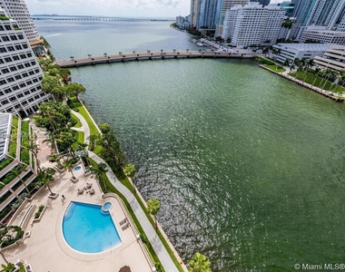 701 Brickell Key Blvd - Photo Thumbnail 2