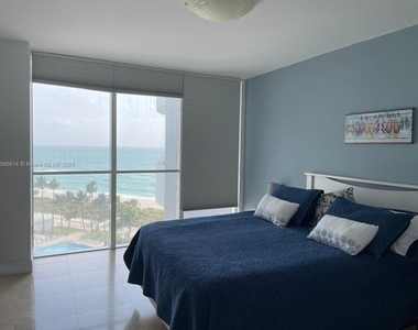 6301 Collins Ave - Photo Thumbnail 4