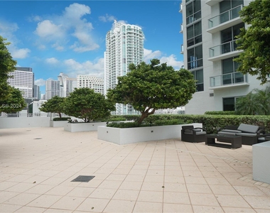 1060 Brickell Ave - Photo Thumbnail 41