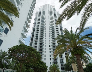 1060 Brickell Ave - Photo Thumbnail 43