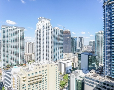 1200 Brickell Bay Dr - Photo Thumbnail 10