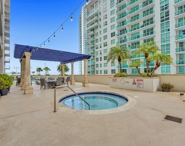 1200 Brickell Bay Dr - Photo Thumbnail 20