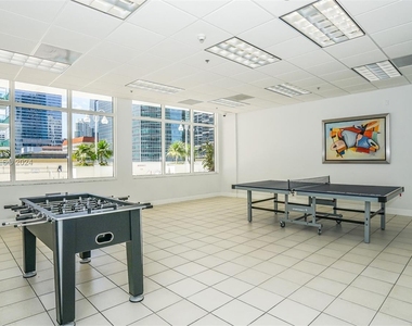 1200 Brickell Bay Dr - Photo Thumbnail 25