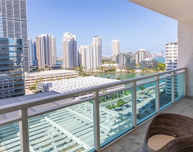 950 Brickell Bay Dr - Photo Thumbnail 0