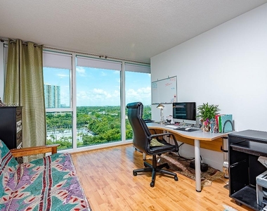 2101 Brickell Ave - Photo Thumbnail 7