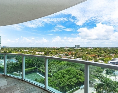 2101 Brickell Ave - Photo Thumbnail 9