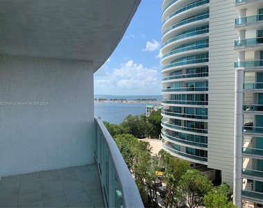 2101 Brickell Ave - Photo Thumbnail 13